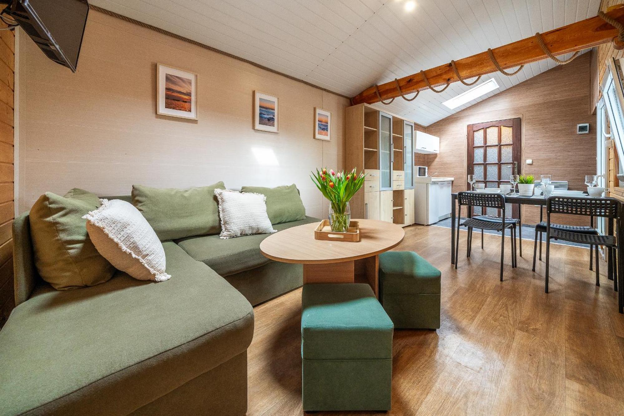 Max Apartamenty - Pokoje - Domki - Restauracja - Basen Mielno  Buitenkant foto