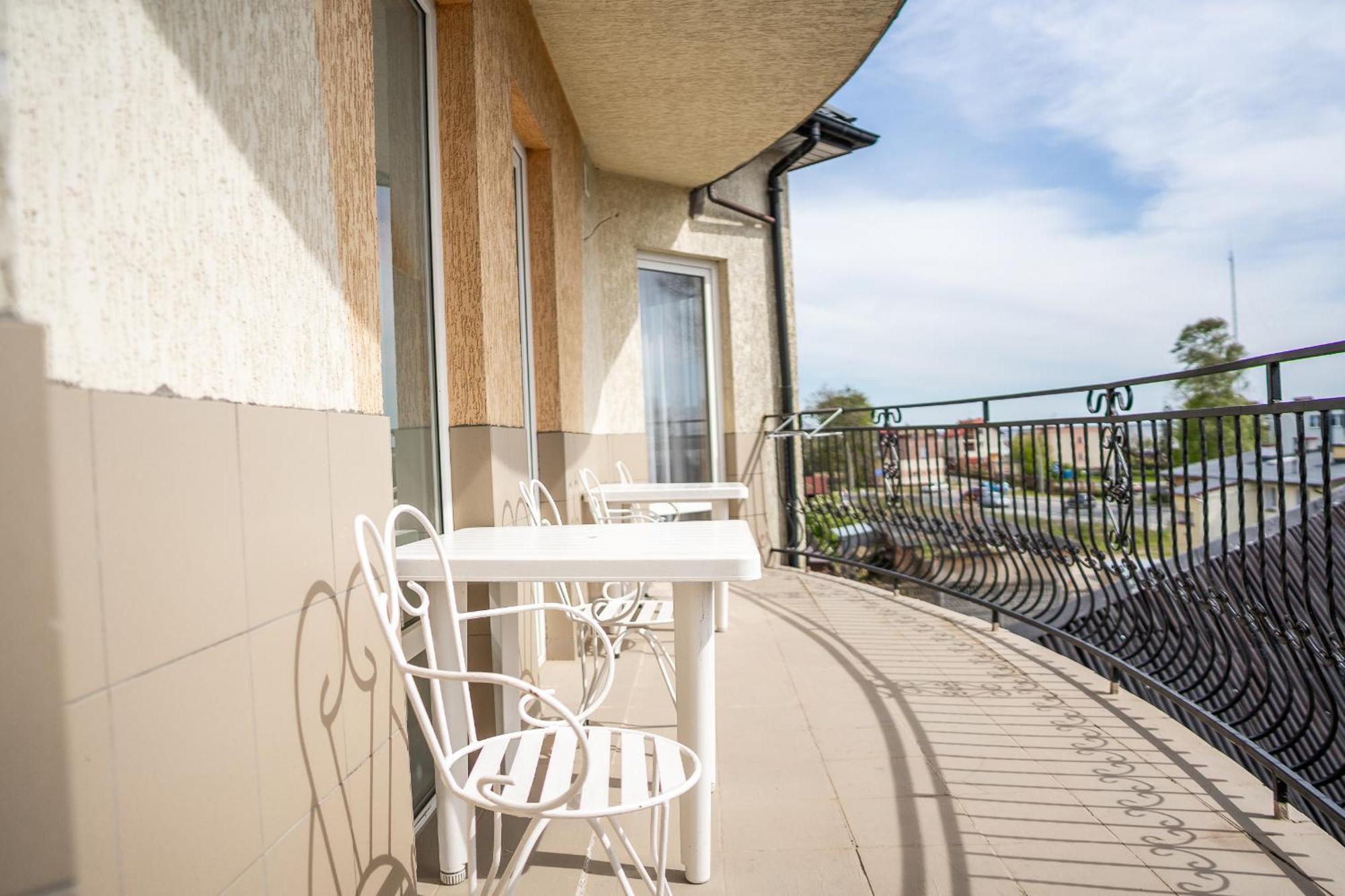 Max Apartamenty - Pokoje - Domki - Restauracja - Basen Mielno  Buitenkant foto