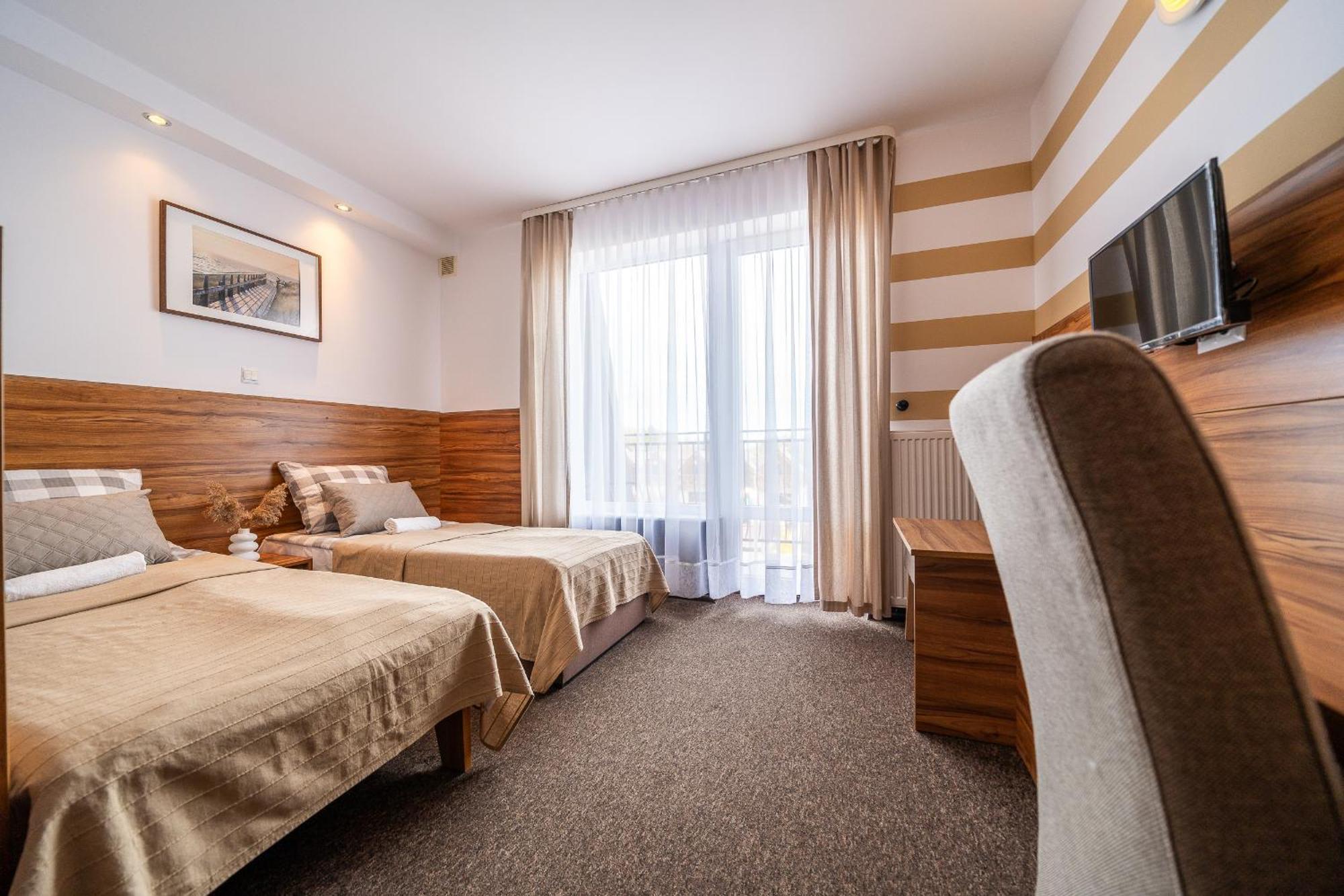 Max Apartamenty - Pokoje - Domki - Restauracja - Basen Mielno  Buitenkant foto