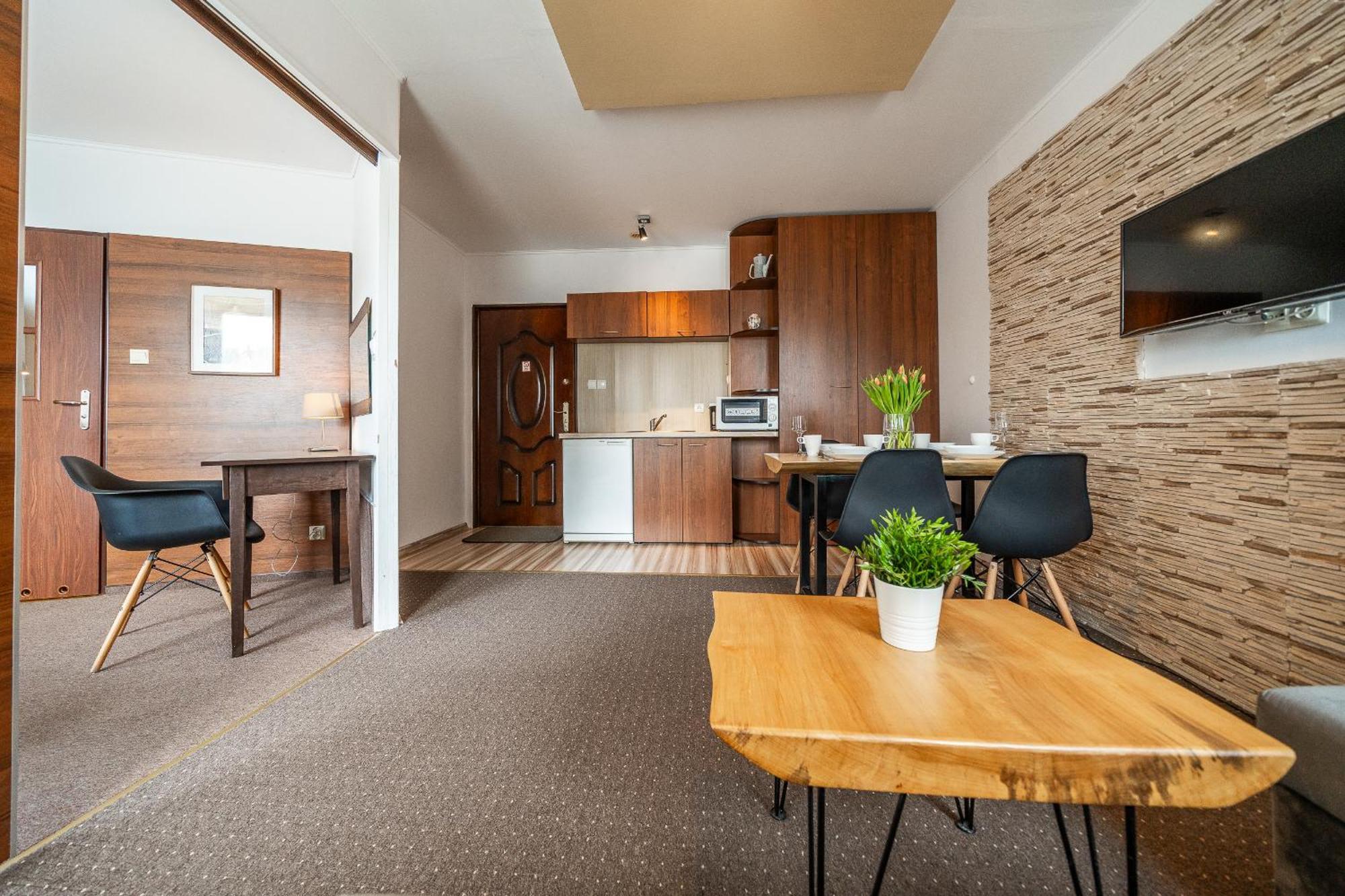 Max Apartamenty - Pokoje - Domki - Restauracja - Basen Mielno  Buitenkant foto