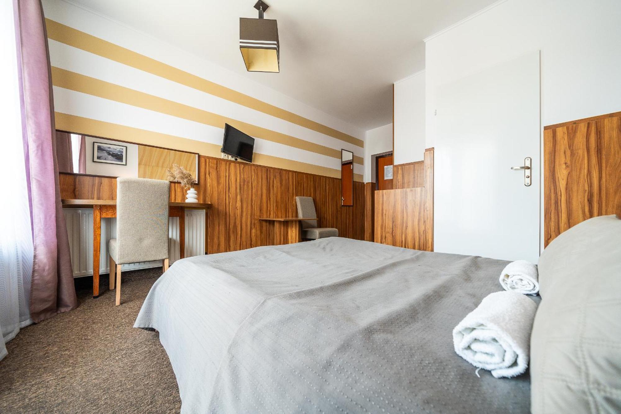 Max Apartamenty - Pokoje - Domki - Restauracja - Basen Mielno  Buitenkant foto