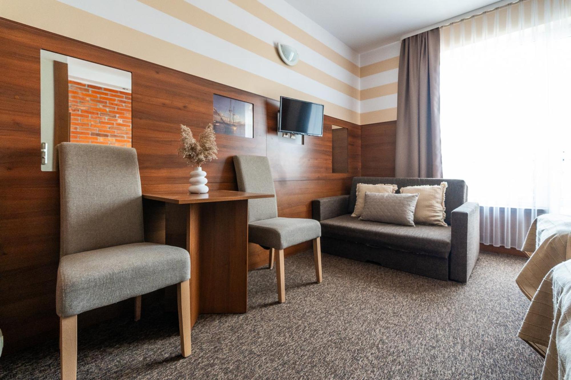 Max Apartamenty - Pokoje - Domki - Restauracja - Basen Mielno  Buitenkant foto