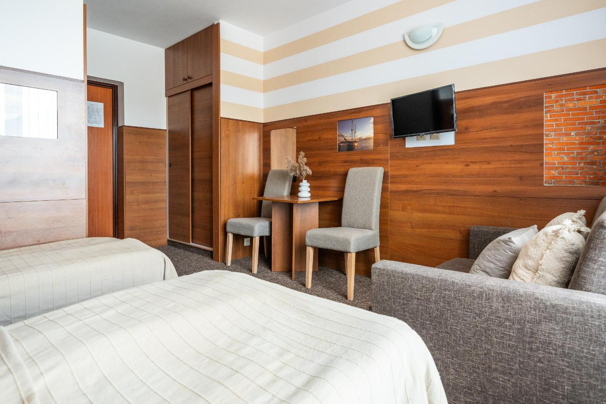 Max Apartamenty - Pokoje - Domki - Restauracja - Basen Mielno  Buitenkant foto