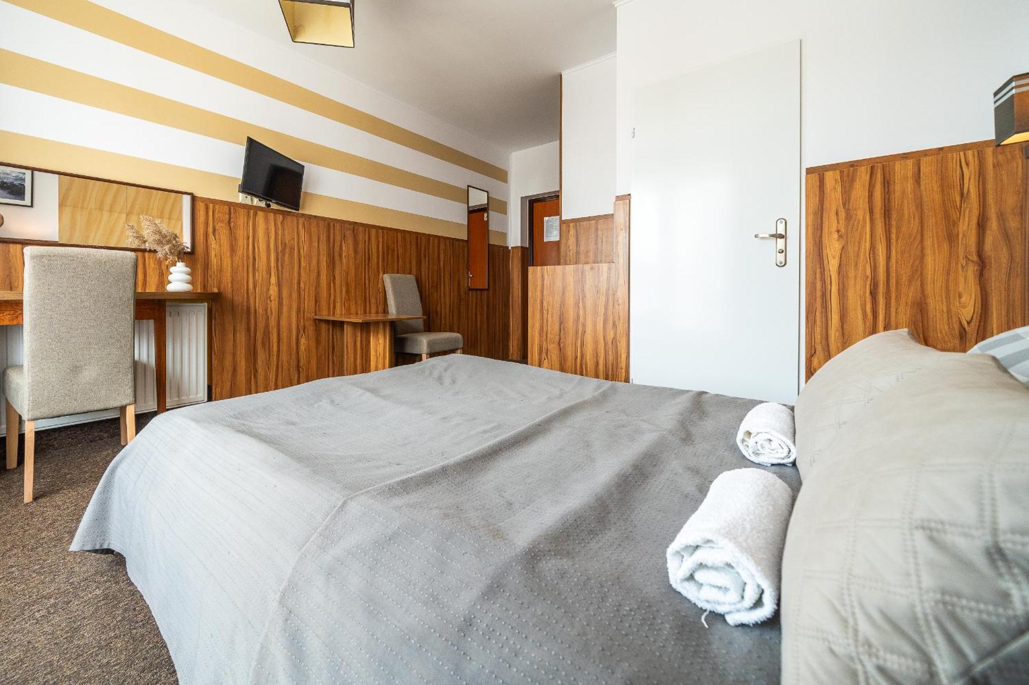 Max Apartamenty - Pokoje - Domki - Restauracja - Basen Mielno  Buitenkant foto