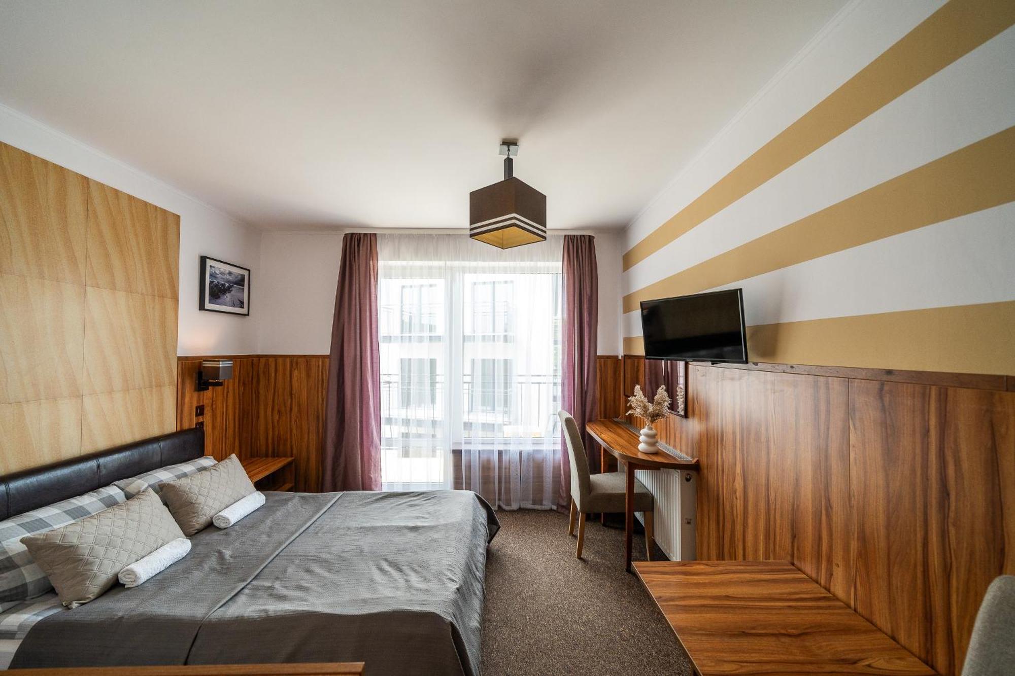 Max Apartamenty - Pokoje - Domki - Restauracja - Basen Mielno  Buitenkant foto