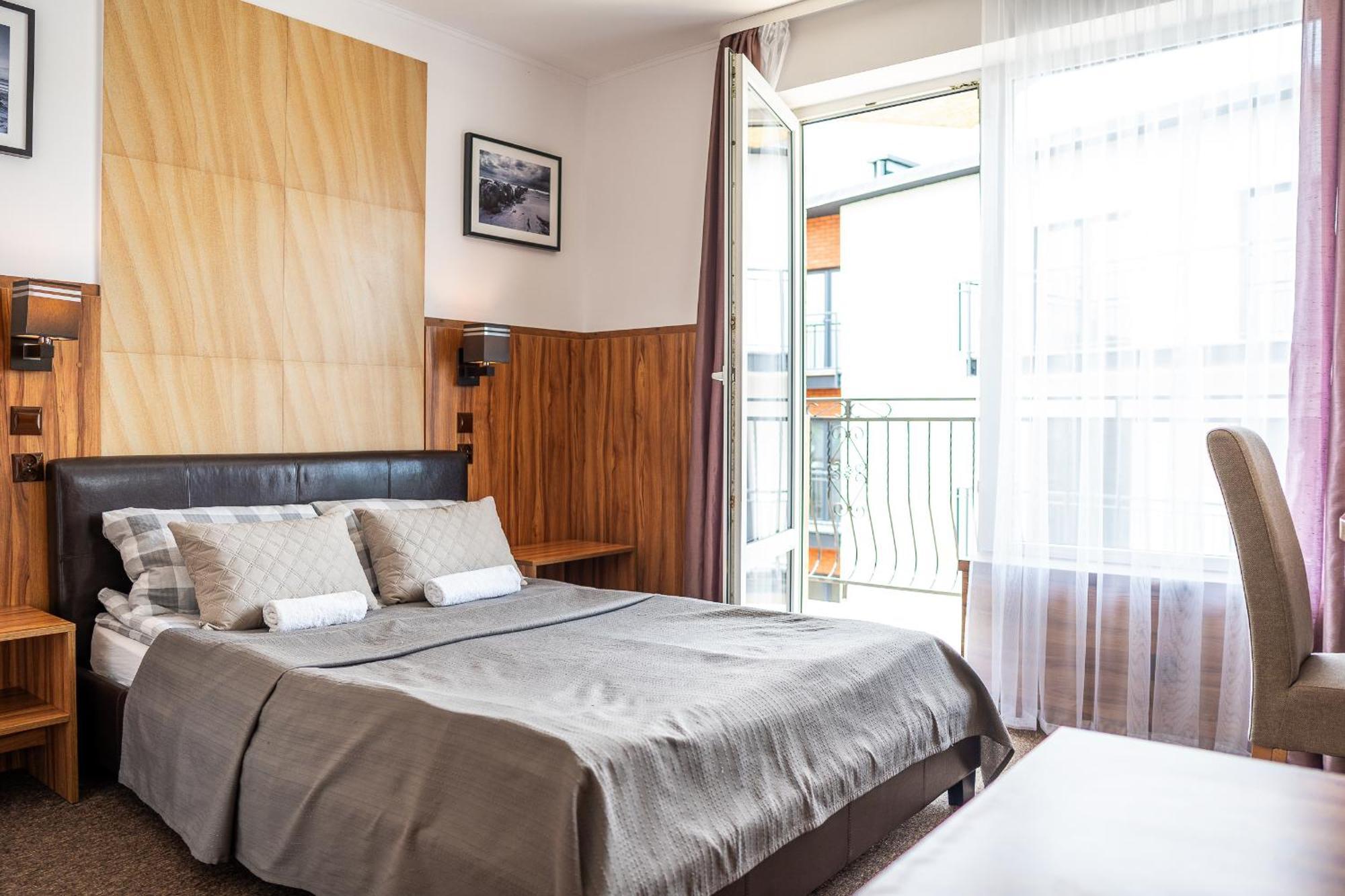 Max Apartamenty - Pokoje - Domki - Restauracja - Basen Mielno  Buitenkant foto